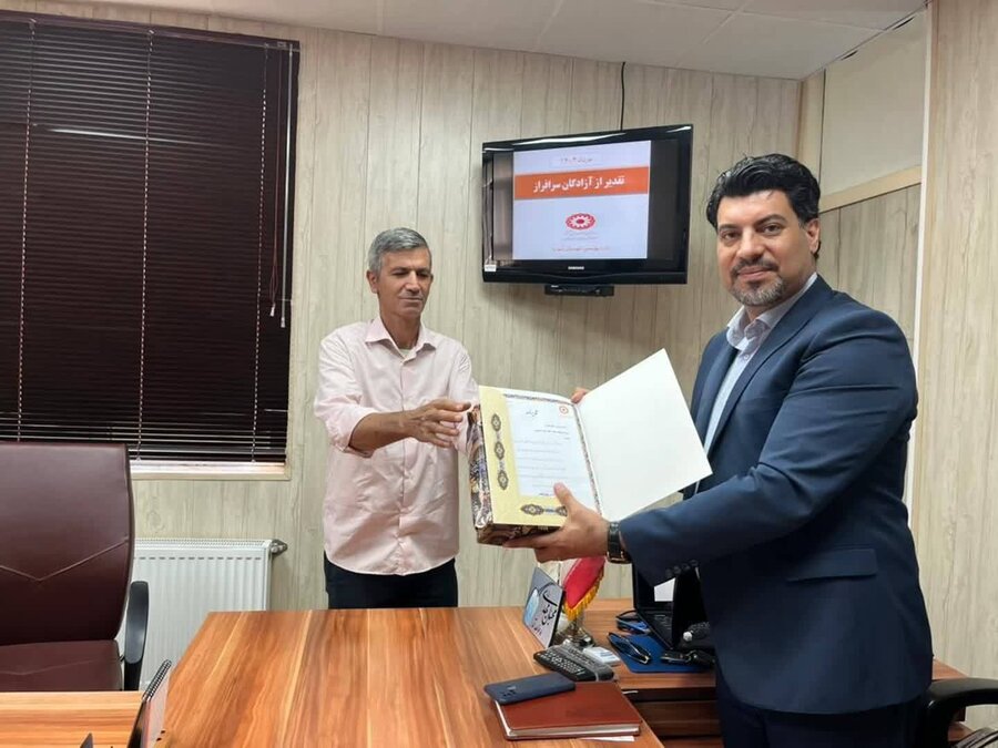 شهریار | مراسم تجلیل از آزادگان شاغل دربهزیستی شهریار | مراسم تجلیل از آزادگان شاغل دربهزیستی