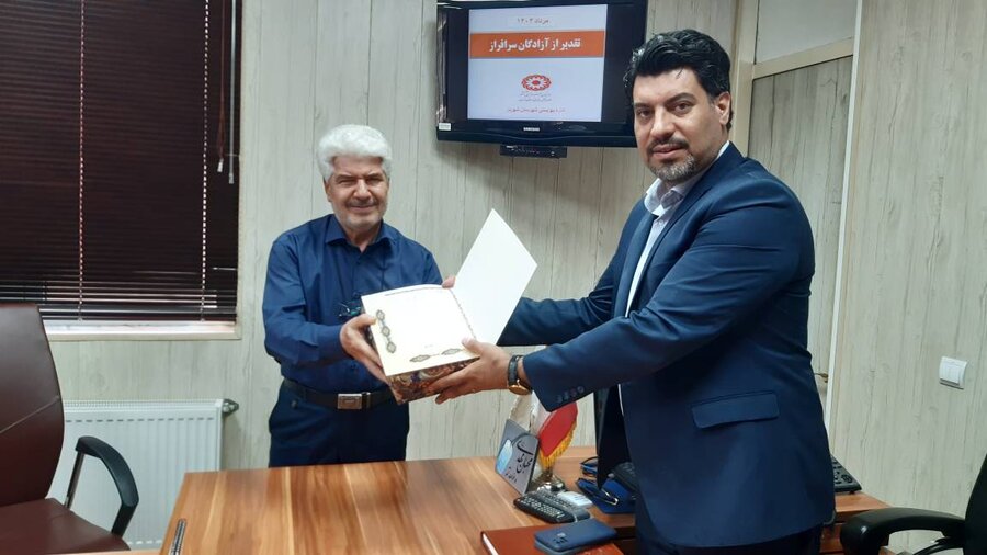 شهریار | مراسم تجلیل از آزادگان شاغل دربهزیستی شهریار | مراسم تجلیل از آزادگان شاغل دربهزیستی