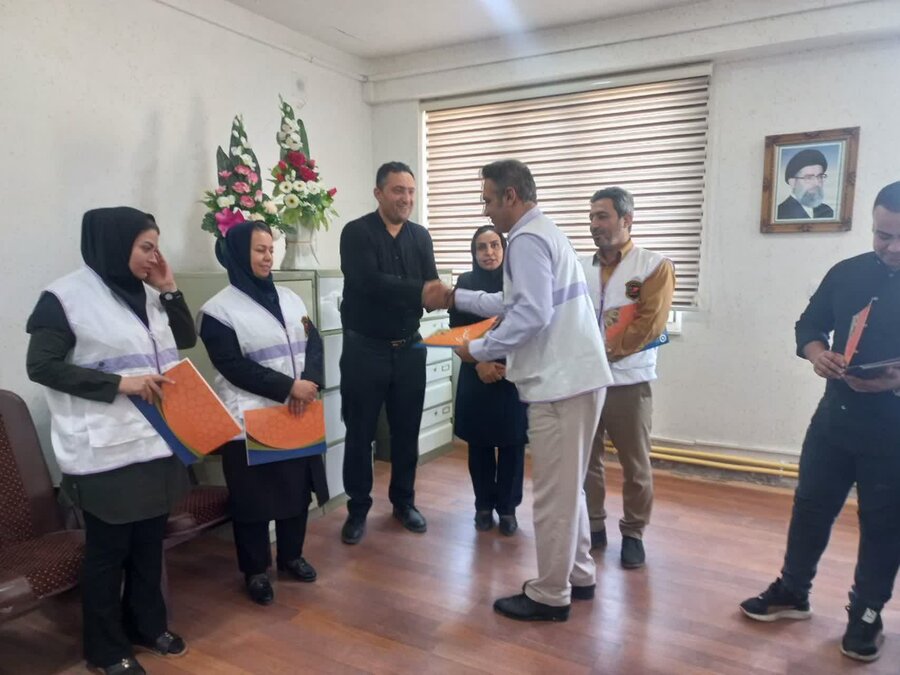 تقدیر از نیروهای اورژانس اجتماعی در کامیاران