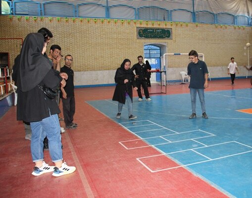 بویین میاندشت| برگزاری جشنواره ورزشی و بازیهای بومی محلی جام بلند همتان