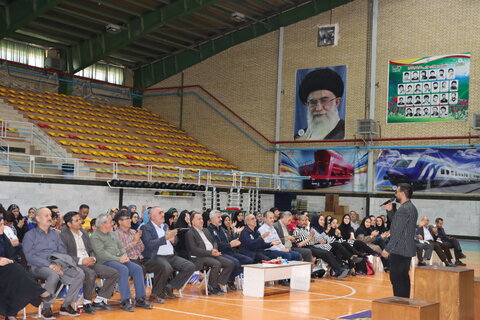 گزارش تصویری ا برگزاری جشنواره ورزش و بازیهای بومی و محلی ویژه افراد دارای معلولیت  مناطق روستایی بهزیستی استان مرکزی