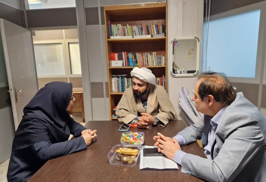 جلسه هماهنگی برنامه های هفته دفاع مقدس و هفته ناشنوایان در بهزیستی شهرستان کرج جلسه هماهنگی برنامه های هفته دفاع مقدس و هفته ناشنوایان در بهزیستی شهرستان کرج