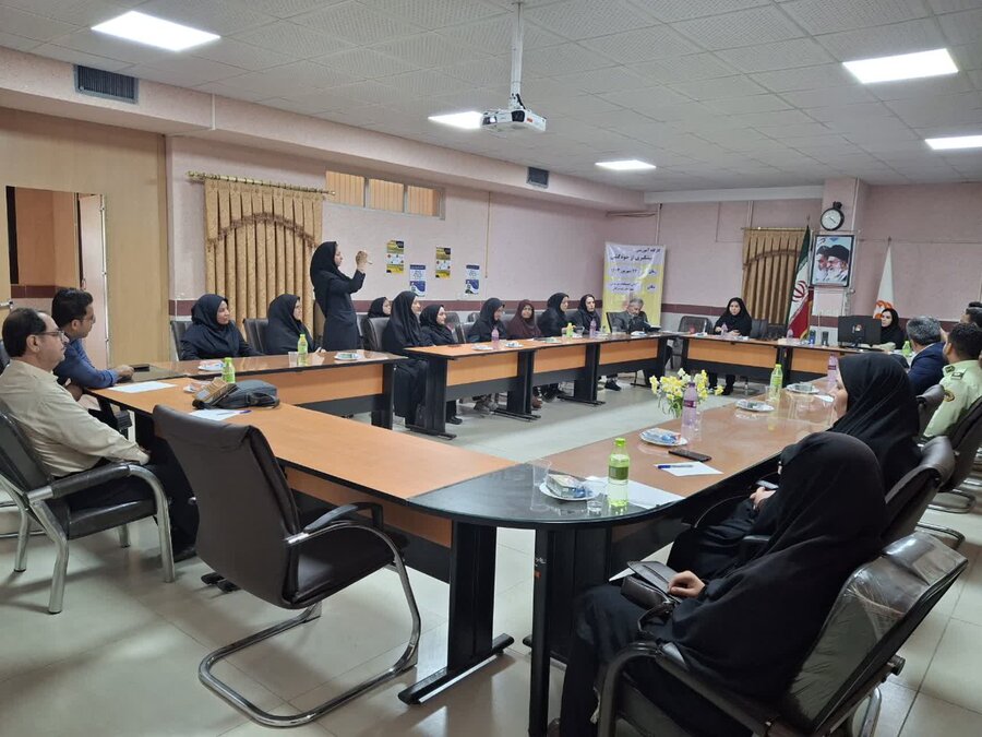 تویسرکان|برگزاری کارگاه آموزشی پیشگیری از خودکشی