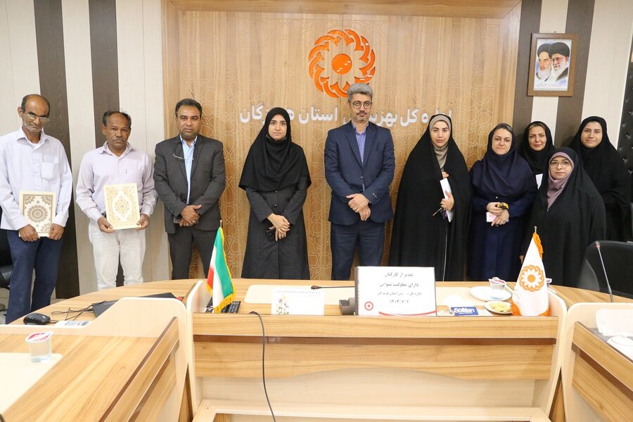 گزارش تصویری| تقدیر از کارکنان دارای معلولیت شنوایی گزارش تصویری| تقدیر از کارکنان دارای معلولیت شنوایی