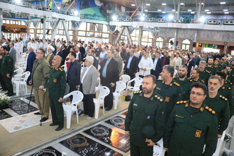 گزارش تصویری | برگزاری آئین ملی میهمانی لاله‌ها به مناسبت هفته دفاع مقدس در گلزار شهدای رشت