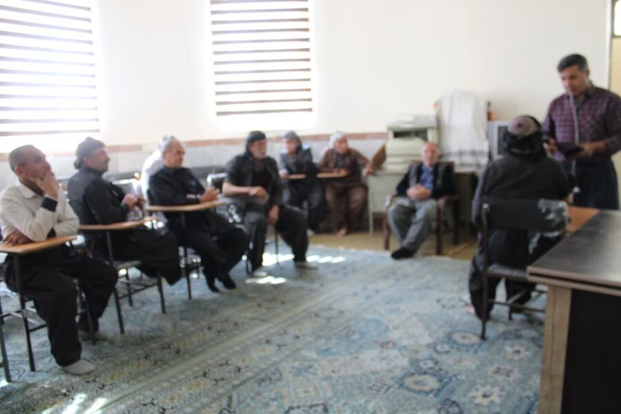 مراسم گرامیداشت هفته سالمند در شهر هزار کانیان دیواندره