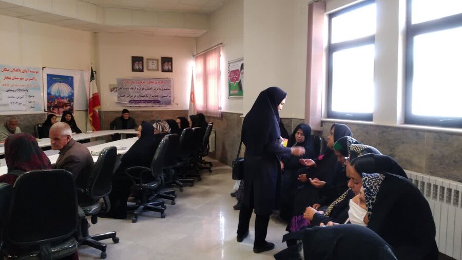 برگزاری دو کارگاه آموزشی ویژه سالمندان در بهزیستی بیجار