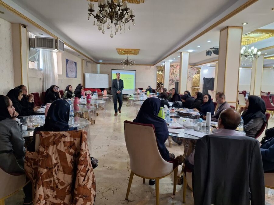 کارگاه آموزشی پیشگیری از معلولیتها در دوران سالمندی کارگاه آموزشی پیشگیری از معلولیتها در دوران سالمندی