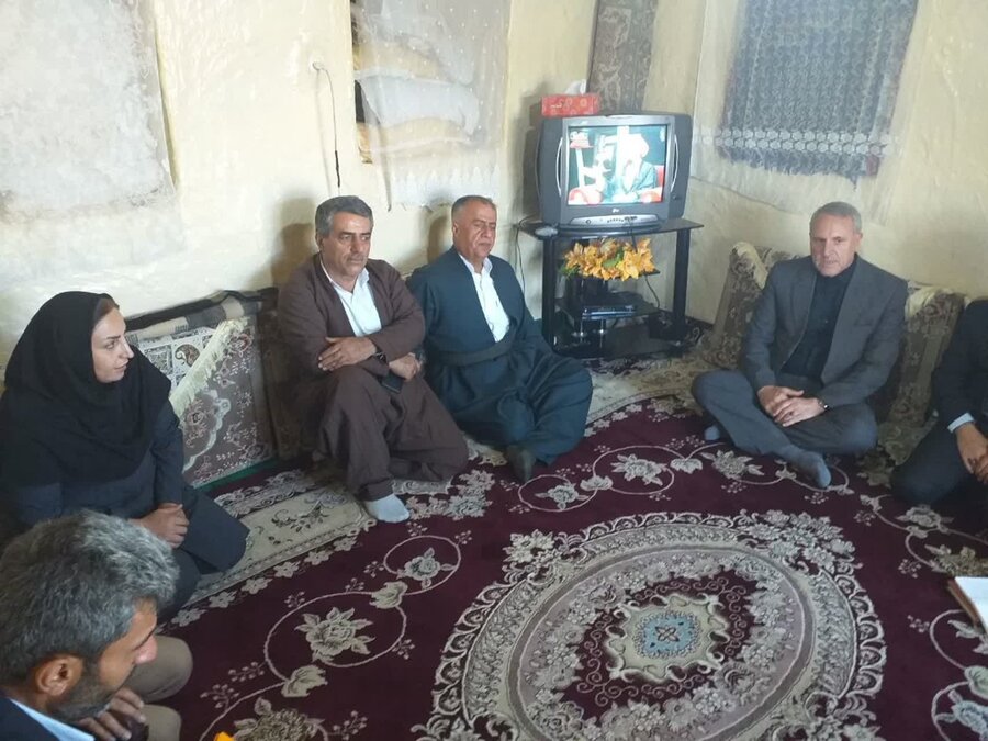 دیدار با سالمندان بستر گرای روستاهای دور افتاده در کامیاران