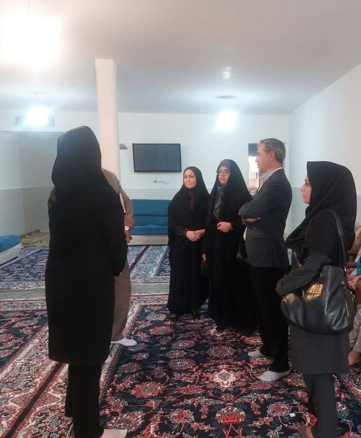 شهریار | بازدید سرپرست و مسئولین بهزیستی شهرستان از مرکزشبه خانواده دختران همدلان علوی شهریار | بازدید سرپرست و مسئولین بهزیستی شهرستان از مرکزشبه خانواده دختران همدلان علوی