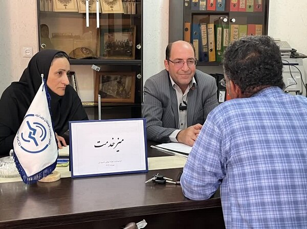 نجفآباد| برگزاری میز خدمت به مناسبت هفته جهانی ناشنوایان