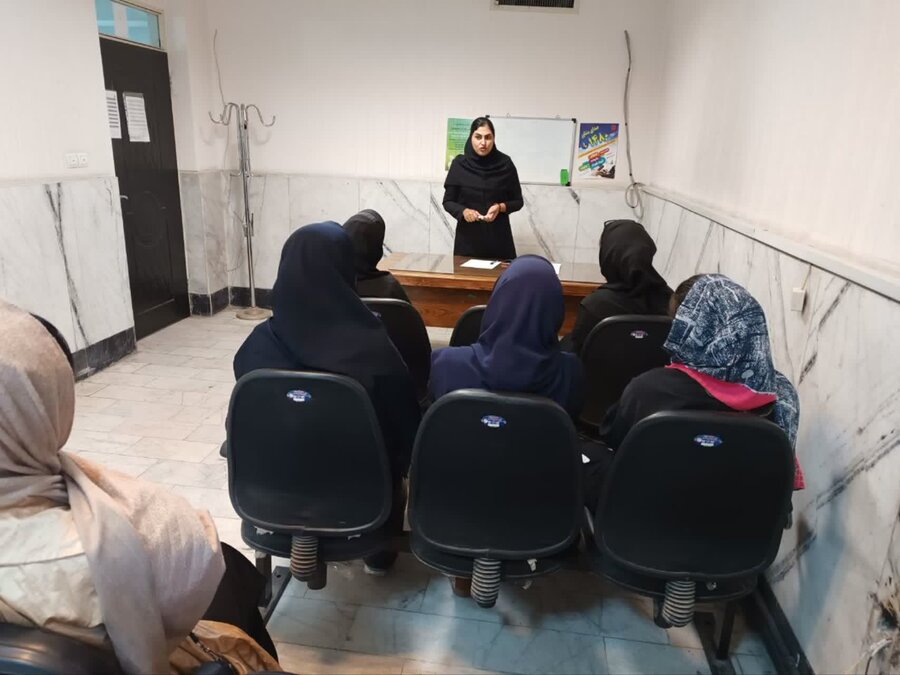 کلاس آموزشی توانمندسازی بانوان سرپرست خانواده کلاس آموزشی توانمندسازی بانوان سرپرست خانواده