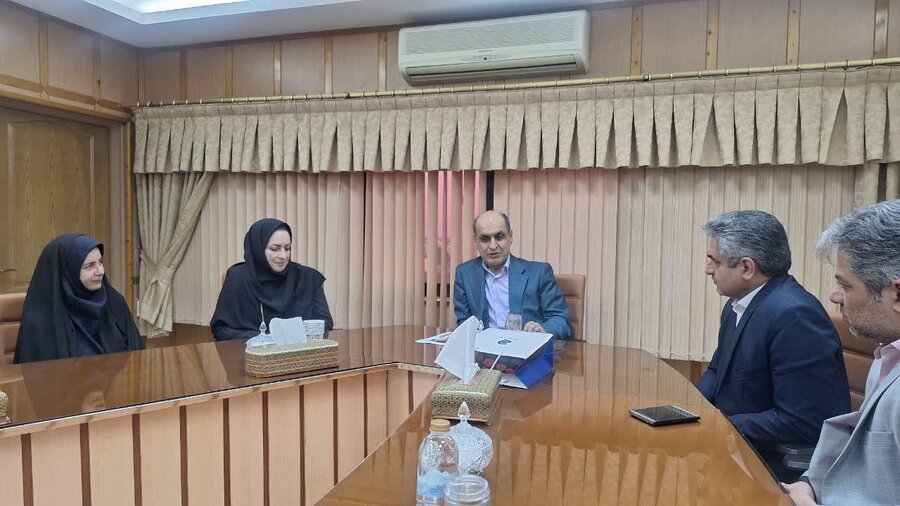 دیدار مدیرکل و کارکنان بهزیستی استان با استاندار گیلان دیدار مدیرکل و کارکنان بهزیستی استان با استاندار گیلان