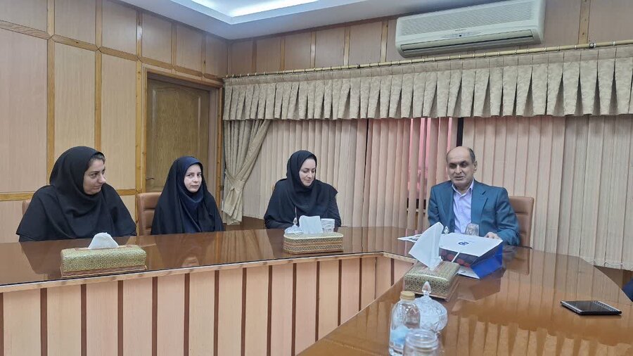 دیدار مدیرکل و کارکنان بهزیستی استان با استاندار گیلان دیدار مدیرکل و کارکنان بهزیستی استان با استاندار گیلان