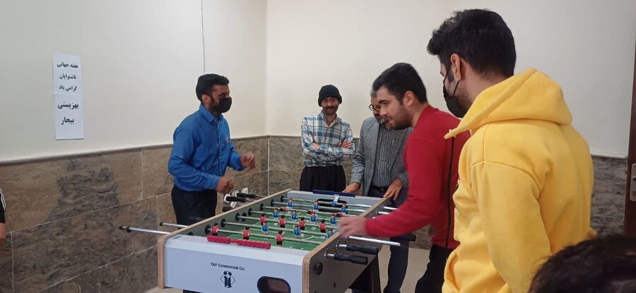 بیجار | برگزاری مسابقه فوتبال دستی در بین ناشنوایان بهزیستی
