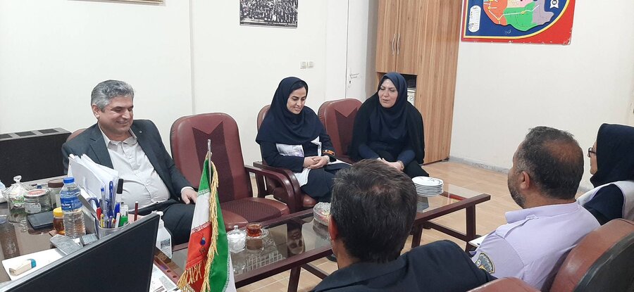 رودبار | دیدار صمیمانه مدیرکل بهزیستی گیلان با جمعی از همکاران اداره بهزیستی شهرستان رودبار رودبار | دیدار صمیمانه مدیرکل بهزیستی گیلان با جمعی از همکاران اداره بهزیستی شهرستان رودبار