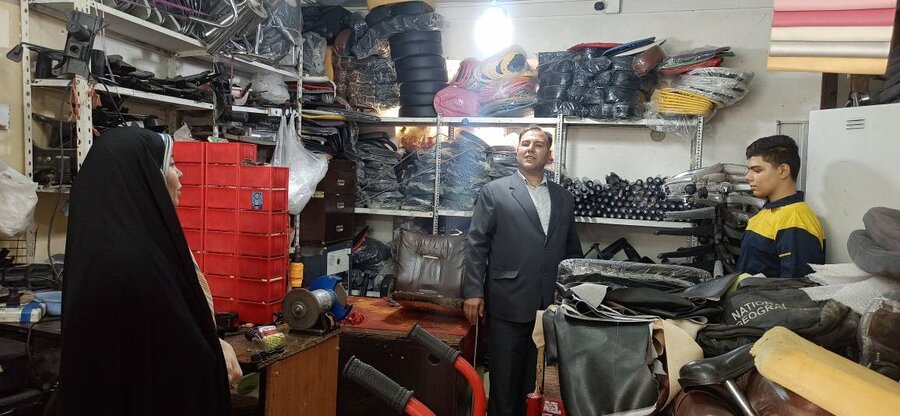 شهر قدس | بازدید از کارگاه اشتغال معلول نابینای موفق شهر قدس | بازدید از کارگاه اشتغال معلول نابینای موفق