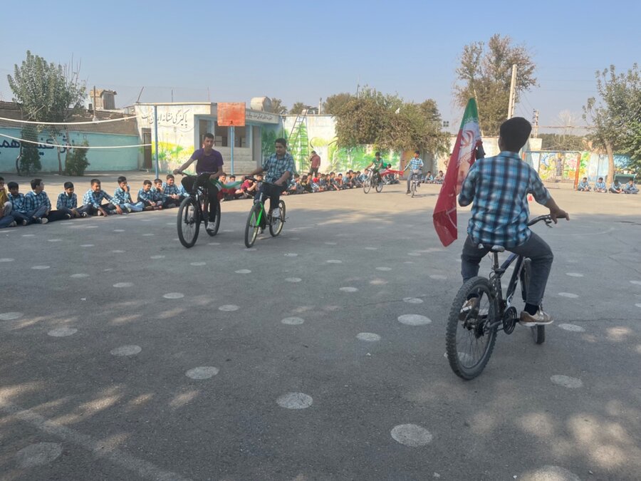 پیشوا | برگزاری جشنواره ورزشی در مدرسه کهنک