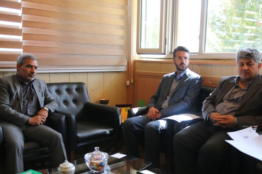 سنندج | نشست مشترک اداره کل بهزیستی و بنیاد مسکن انقلاب اسلامی