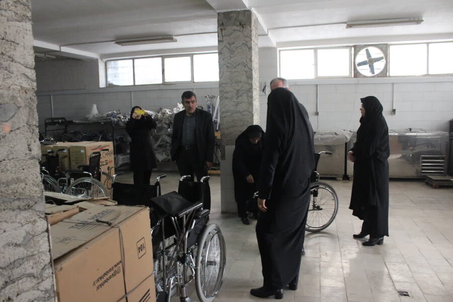 مدیر کل بهزیستی استان البرز از انبار اداره بهزیستی شهرستان ساوجبلاغ بازدید کرد مدیر کل بهزیستی استان البرز از انبار اداره بهزیستی شهرستان ساوجبلاغ بازدید کرد