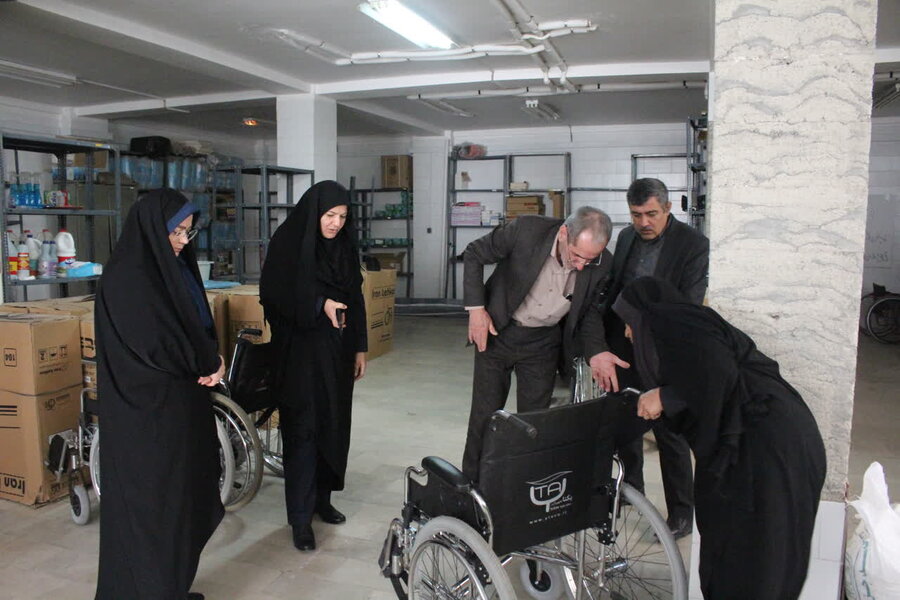 مدیر کل بهزیستی استان البرز از انبار اداره بهزیستی شهرستان ساوجبلاغ بازدید کرد مدیر کل بهزیستی استان البرز از انبار اداره بهزیستی شهرستان ساوجبلاغ بازدید کرد