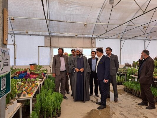 خمینیشهر| آئین افتتاحیه بازارچه عرضه محصولات خانگی در بازار بینالمللی گل و گیاه