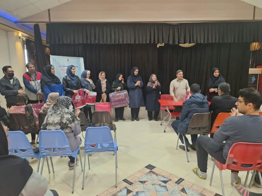 قروه | گرامیداشت هفته سلامت ملی بانوان در مرکز نگهداری باران