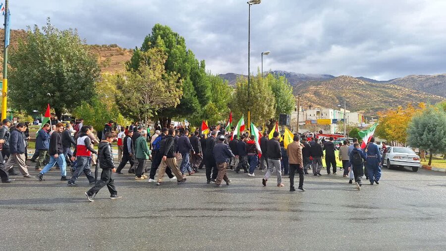 گزارش تصویری | حضور کارکنان بهزیستی شهرستان های استان در راهپیمایی یوم الله ۱۳ آبان 
