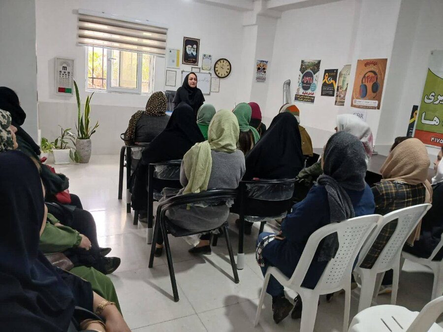 برگزاری کلاس آگاهسازی پیشگیری از معلولیت ها برای زنان سرپرست خانوار در شهرستان تالش 