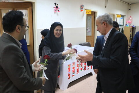 گزارش تصویری | تجلیل مدیرکل بهزیستی گیلان از پرستاران شاغل در شیرخوارگاه بهزیستی شهرستان رشت