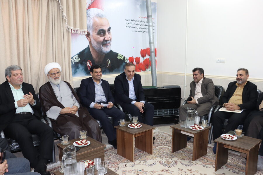 ببینیم|سفر رییس سازمان بهزیستی کشور به استان خوزستان(شهرستان آبادان)
ببینیم|سفر رییس سازمان بهزیستی کشور به استان خوزستان(شهرستان آبادان)