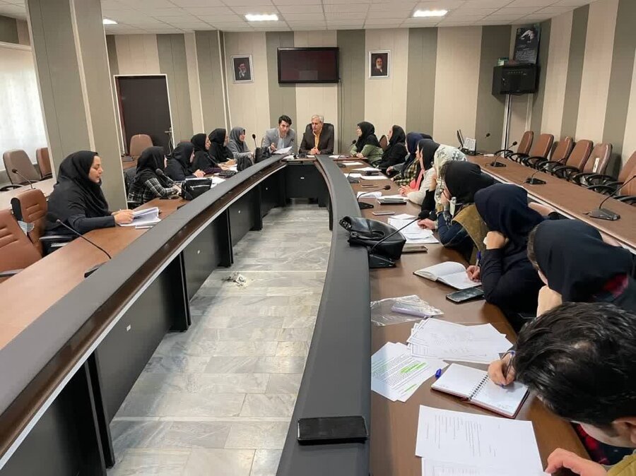 قروه | جلسه هماهنگی برقراری کمک هزینه معیشت ماده ۲۷