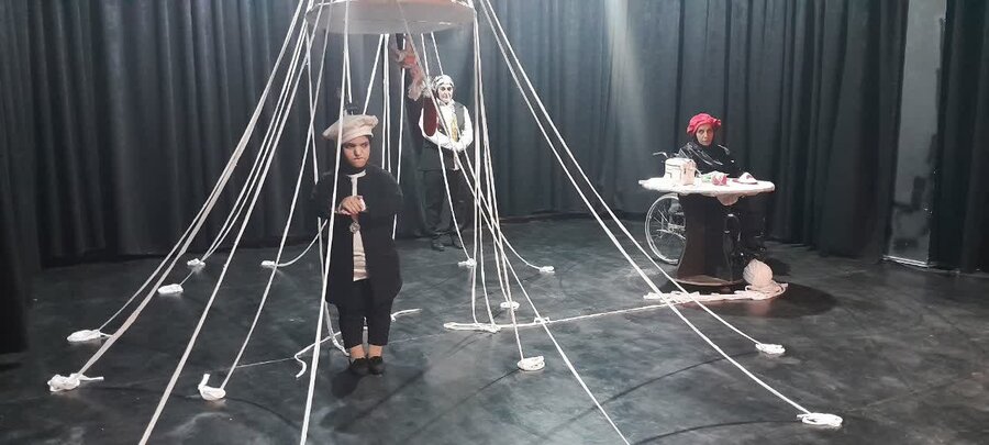 آغاز بازبینی گروه های تئاتر برای شرکت در جشنواره تئاتر افراد دارای معلولیت (طلوع)