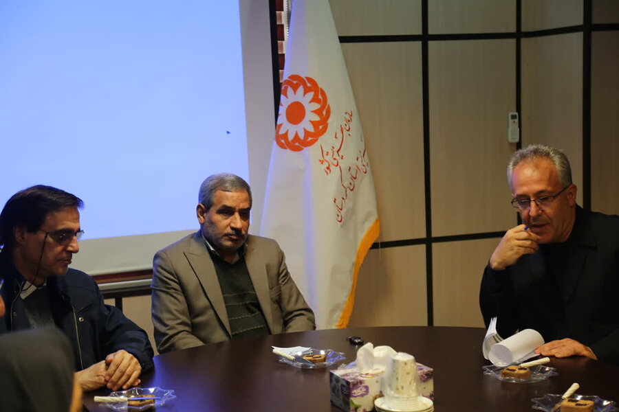 فرهنگ به گروگان سیاست در آمده است