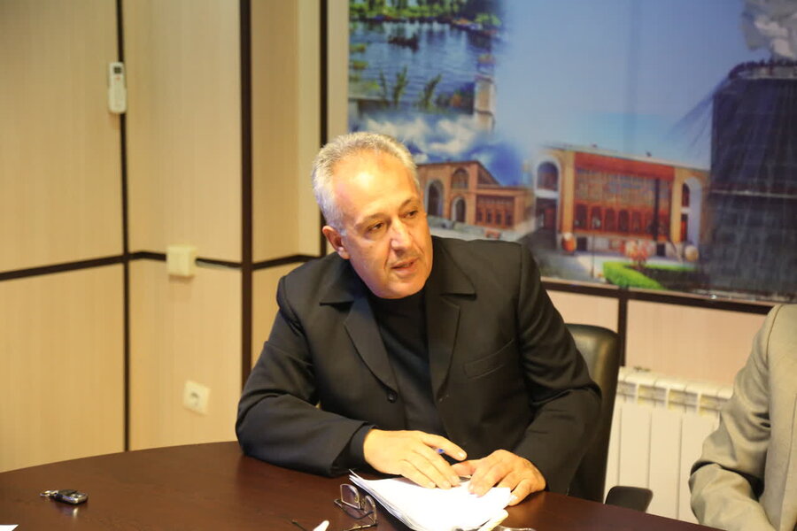 فرهنگ به گروگان سیاست در آمده است