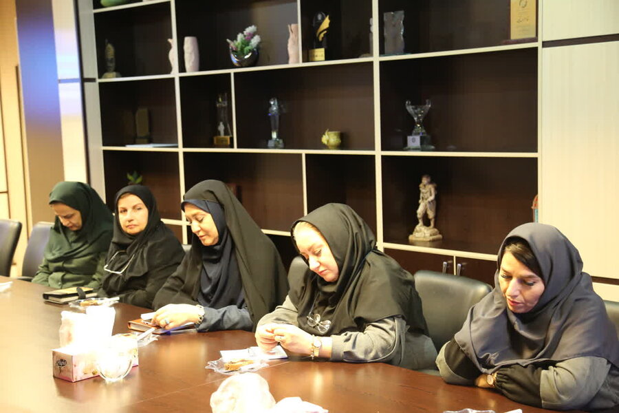 فرهنگ به گروگان سیاست در آمده است