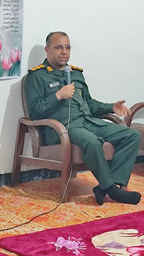 نشست مسئول سازمان بسیج ادارات و کارکنان سپاه امام صادق (ع) استان با کارکنان بهزیستی بوشهر در هفته بسیج