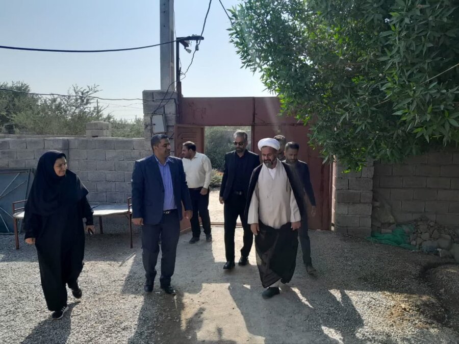 بازدید امام جمعه شهرستان عنبرآباد از مرکز نگهداری و توانبخشی پسران دارای معلولیت ذهنی کامیار بازدید امام جمعه شهرستان عنبرآباد از مرکز نگهداری و توانبخشی پسران دارای معلولیت ذهنی کامیار