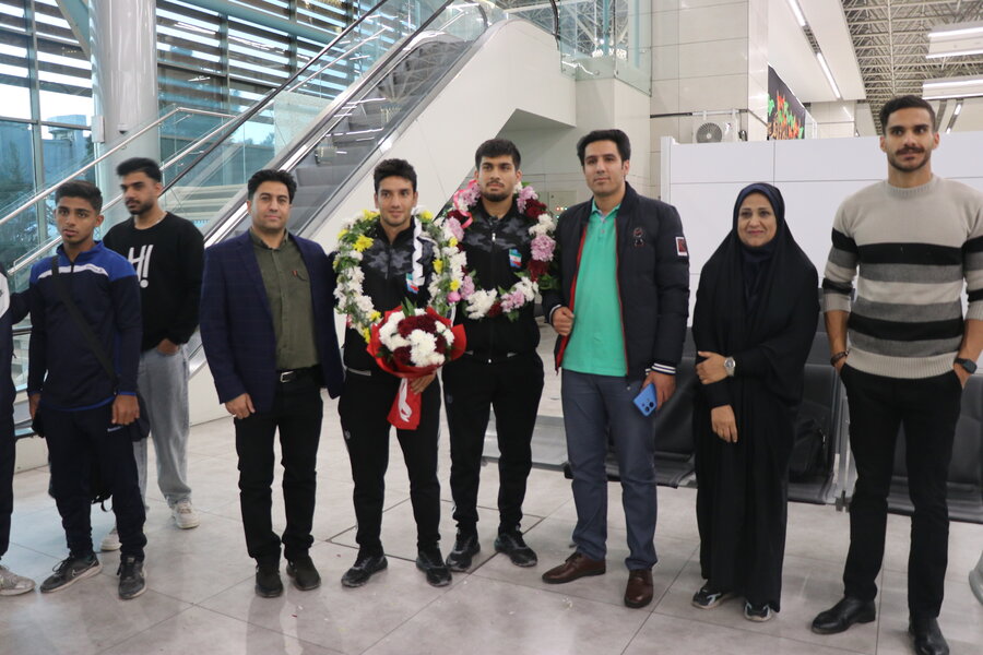 مراسم استقبال از اعضای تیم ملی فوتبال 7 نفره ایران برگزار شد مراسم استقبال از اعضای تیم ملی فوتبال 7 نفره ایران برگزار شد