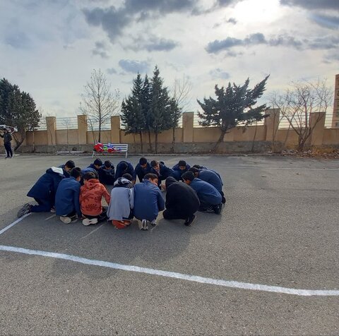 مانور سراسری ایمنی و زلزله در دبیرستان شهید باهنر شهر مهستان برگزار شد