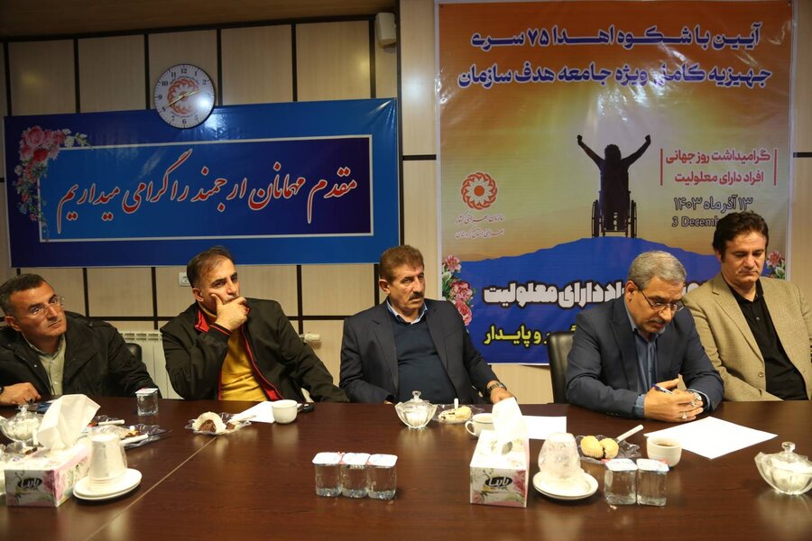 اهداء ۳۰۰۰ سری جهیزیه به نوعروسان همزمان در سراسر کشور