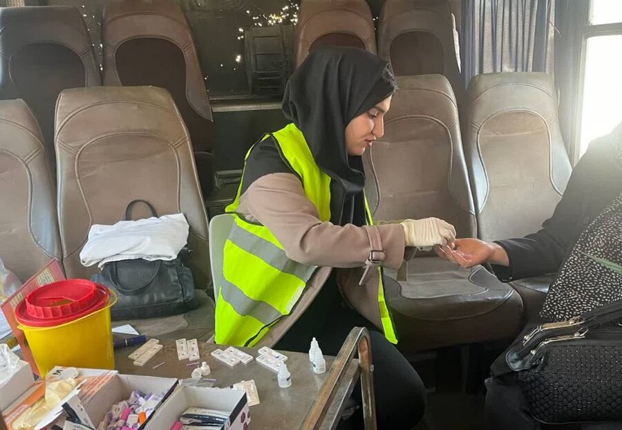 من هم تست اچ ای وی میدهم