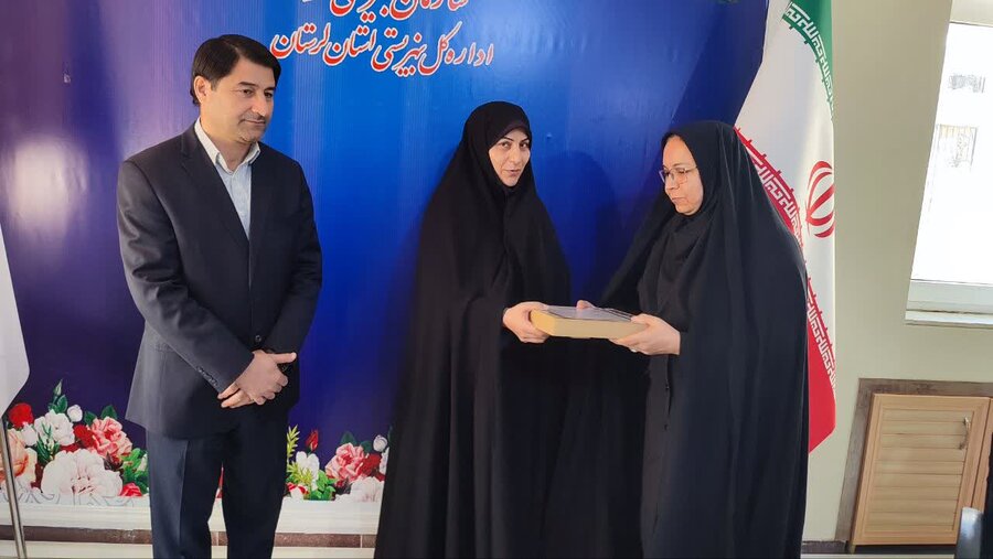 مراسم تقدیر از مادران محجبه و نمازگزار در اداره کل بهزیستی لرستان