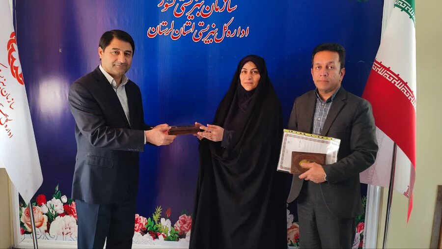مراسم تقدیر از مادران محجبه و نمازگزار در اداره کل بهزیستی لرستان