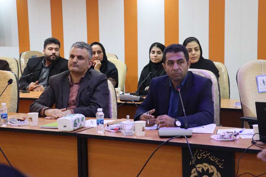 نشست هم اندیشی مدیران و کارشناسان مراکز مثبت زندگی با مدیر کل بهزیستی استان بوشهر