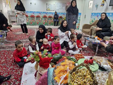 گزارش تصویری جشن یلدا در شیرخوارگاه امام علی علیه السلام