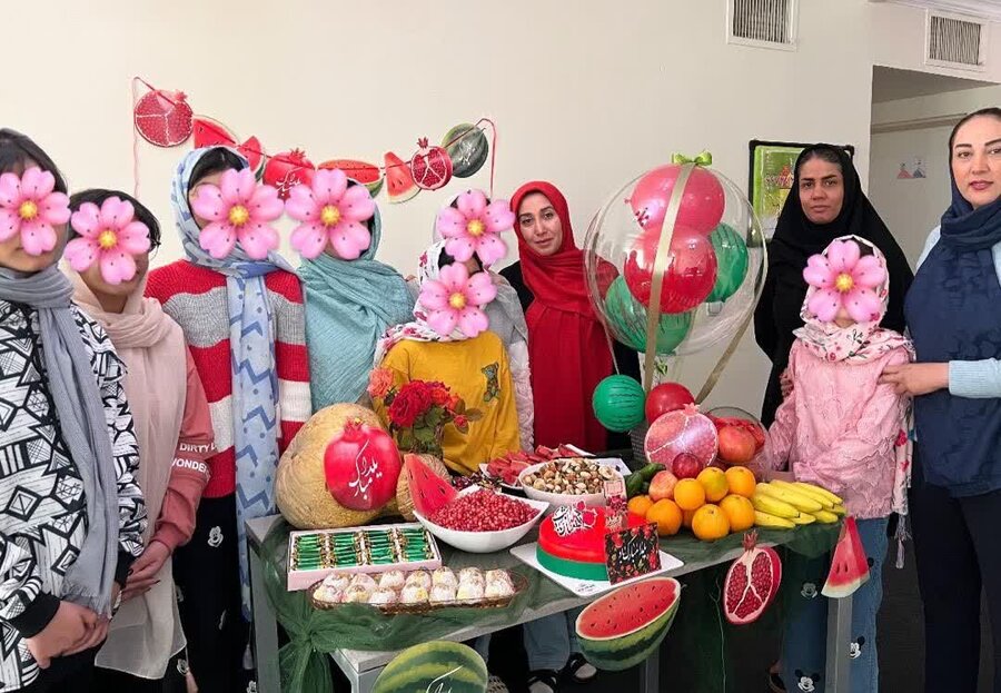 ساوجبلاغ | جشن یلدا در خانه خورشید مهر هادی برگزار شد 
