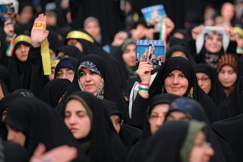 گزارش تصویری ا دیداربانوان سرپرست خانوار موفق استان ا در برنامه ملاقات با مقام معظم رهبری