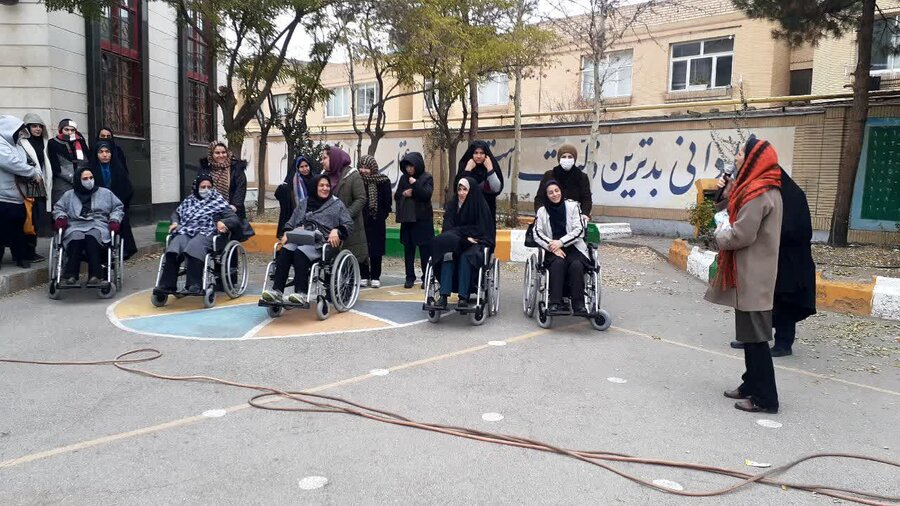 بازدید و آشنایی از فرآیند و نحوه اجرای طرح خلاقانه بهزیستن در مدارس مشهد