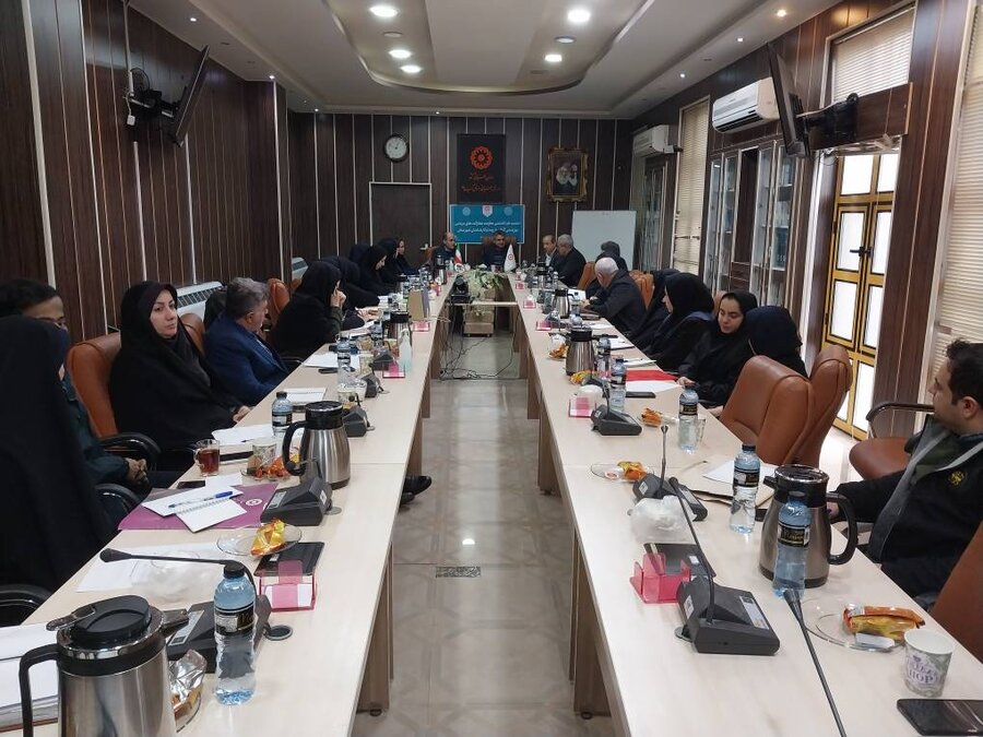 در نشست هم اندیشی حوزه مشارکت های مردمی بهزیستی گیلان؛ در نشست هم اندیشی حوزه مشارکت های مردمی بهزیستی گیلان؛